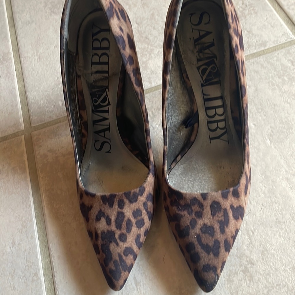 7 1/2 print heels